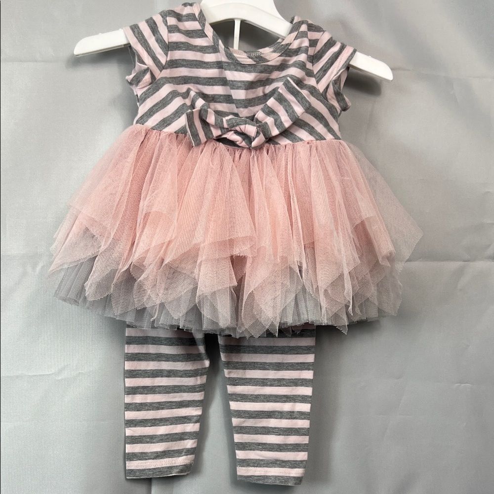 Bonnie BabyvPink and gray 2 piece tutu skirt set size 3-6 months